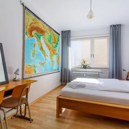 #centralstation #130qm Hauptbahnhof #netflix Apartment Karlsruhe